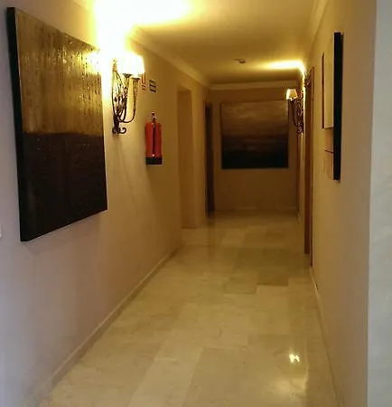 Sierra Hidalga فندق 3*